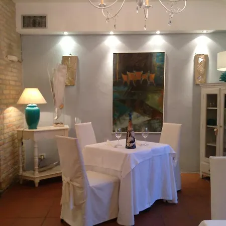 Pascucci Al Porticciolo 3* 피우미치노