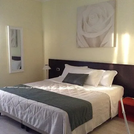 호텔 Pascucci Al Porticciolo 피우미치노