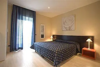 호텔 Pascucci Al Porticciolo 피우미치노