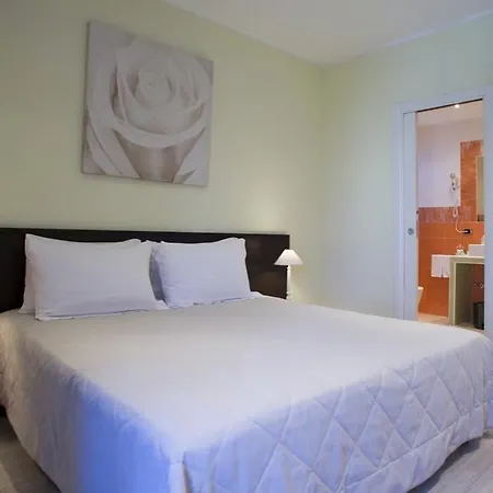 호텔 Pascucci Al Porticciolo 3*