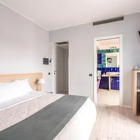 호텔 Pascucci Al Porticciolo 3*