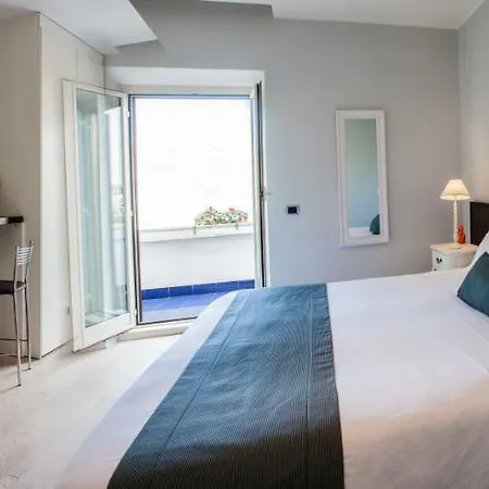 Pascucci Al Porticciolo 호텔