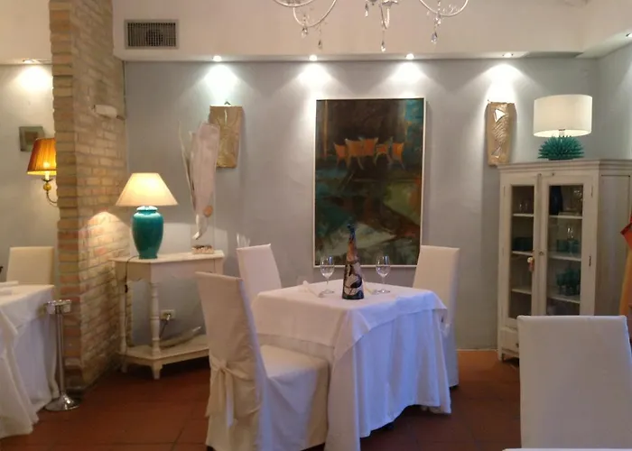 Pascucci Al Porticciolo 3* 菲乌米奇诺